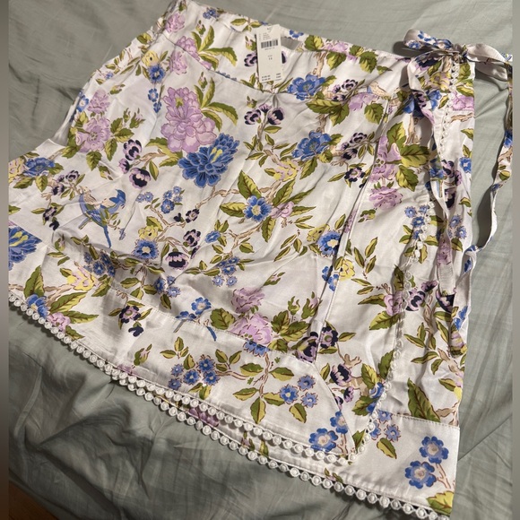 ✨ Anthropologie Printed Satin Wrap Mini Skirt - Picture 7 of 7